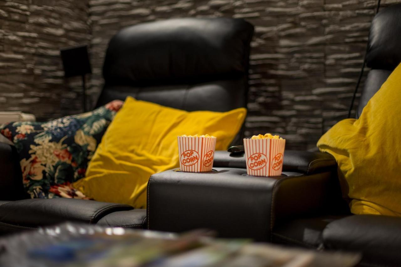 Home Cinema Kassel Eksteriør billede